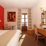 Boutique Parnassia فندق 4*