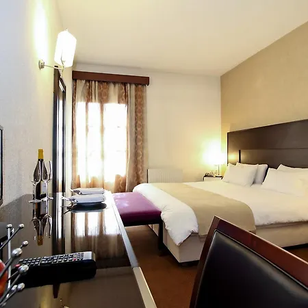 Hotel Boutique Parnassia 4*