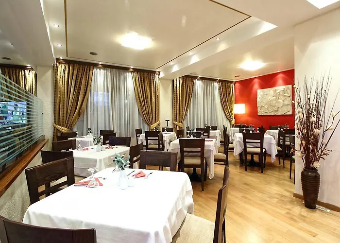 Hotel Boutique Parnassia 4*