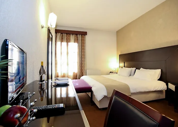 Hotel Boutique Parnassia 4*