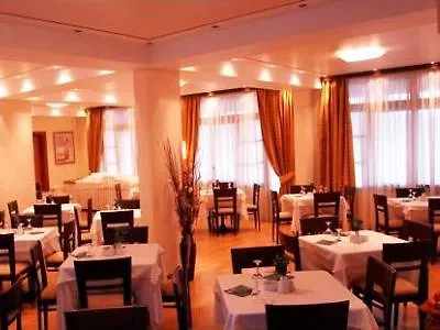 Hotel Boutique Parnassia 4*